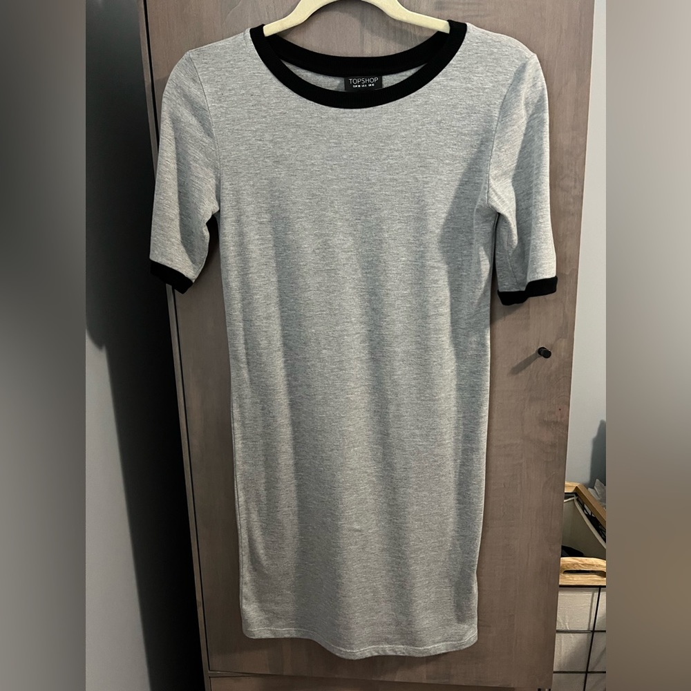 Topshop t- shirt dress. Size 6.